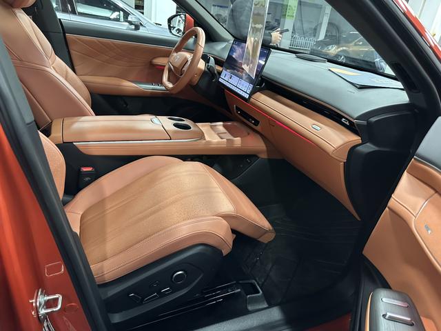 Deepal S07 2024 immagine di auto #9