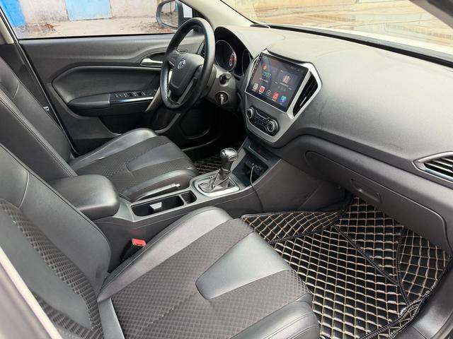 MG GT 2015 #9 MG GT 2015 car image #9