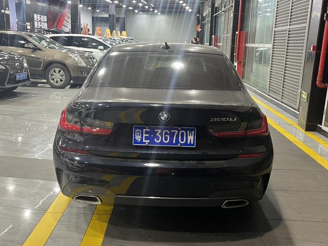 BMW 3 Series 2021 car image #9