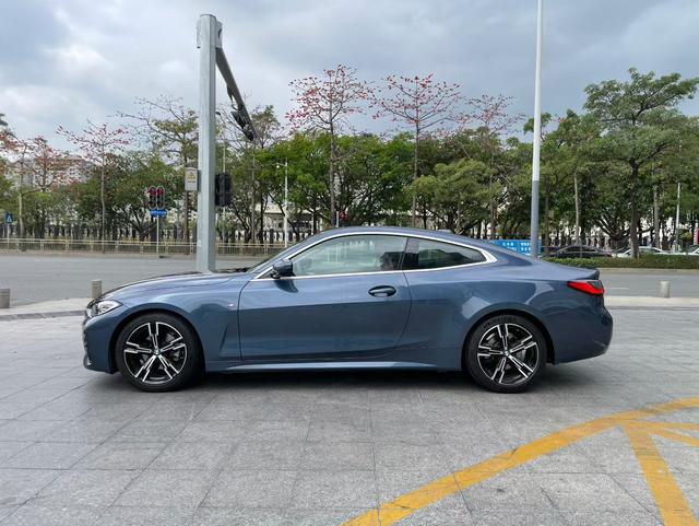 BMW 4 Series 2024 car image #9