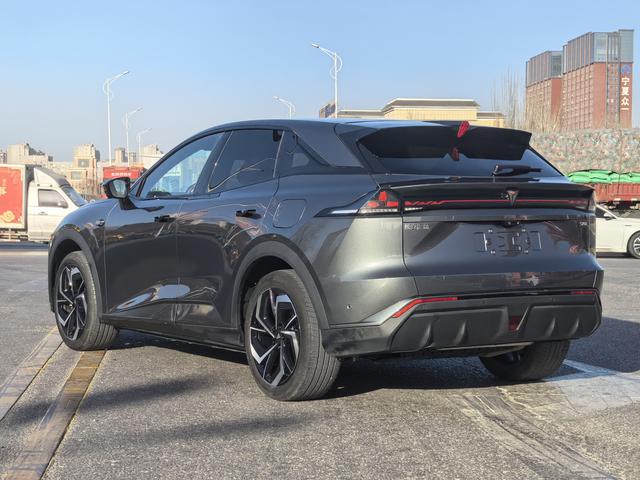 Deepal S07 2025 car image #9