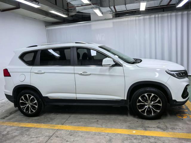 Forthing JOYEAR X5 2017 imagem de carro #9