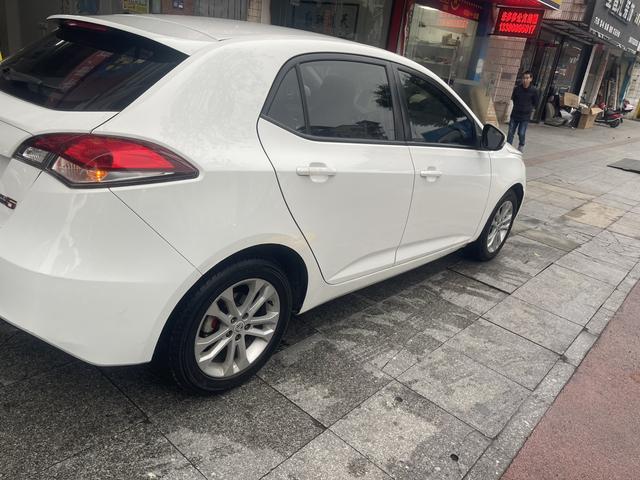 MG 5 2014 car image #9
