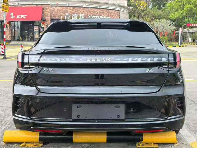 极氪 极氪001 2026 汽车图片 #9
