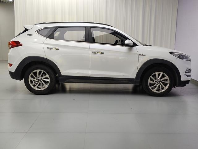 Hyundai Tucson 2018 car image #9