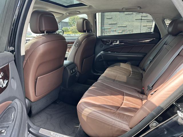 Hyundai Equus 2012 изображение автомобиля #9