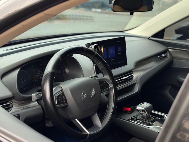 HongQi E-QM5 2023 صورة سيارة #9