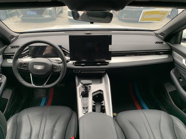 GEELY Preface 2025 imagem de carro #9