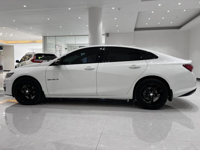 Chevrolet Malibu XL 2021 immagine di auto #9