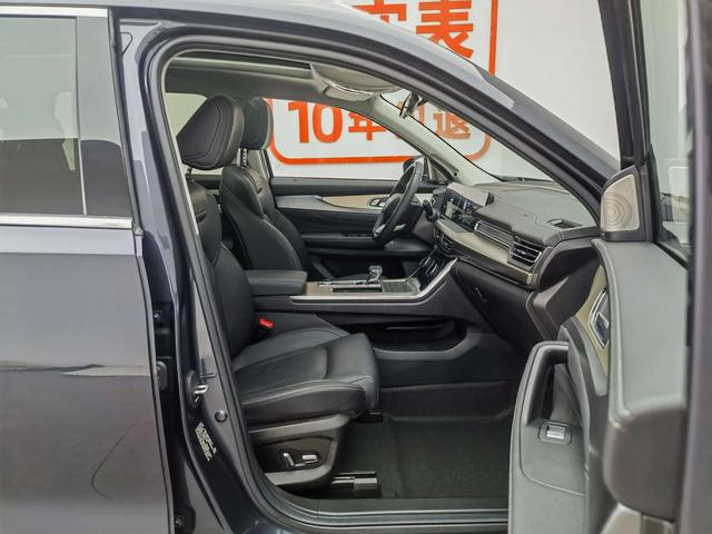 Exceed 2025 car image #9