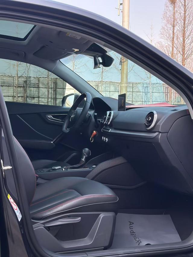Audi Q2L 2023 #9 Audi Q2L 2023 immagine di auto #9