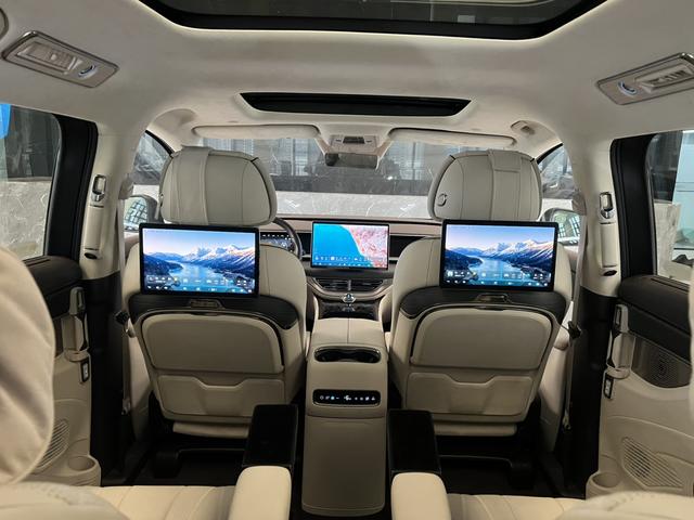 腾势 腾势D9 2024 汽车图片 #9