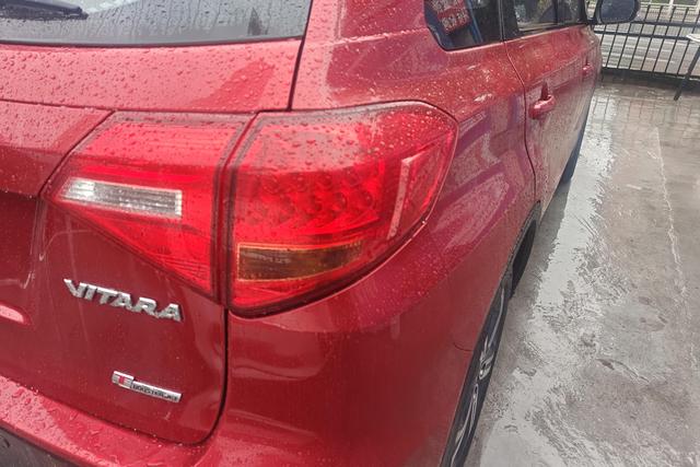 Suzuki Vitara 2016 صورة سيارة #9