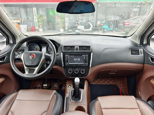 Forthing JOYEAR X5 2015 car image #9