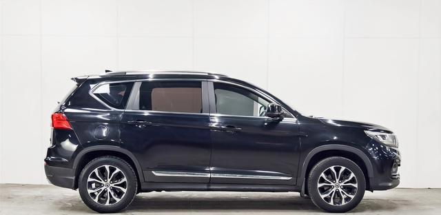 Forthing JOYEAR X5 2017 car image #9