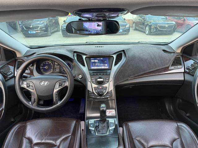 Hyundai Azera 2014 immagine di auto #9