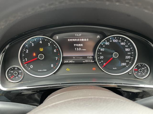 Volkswagen Touareg 2017 immagine di auto #9