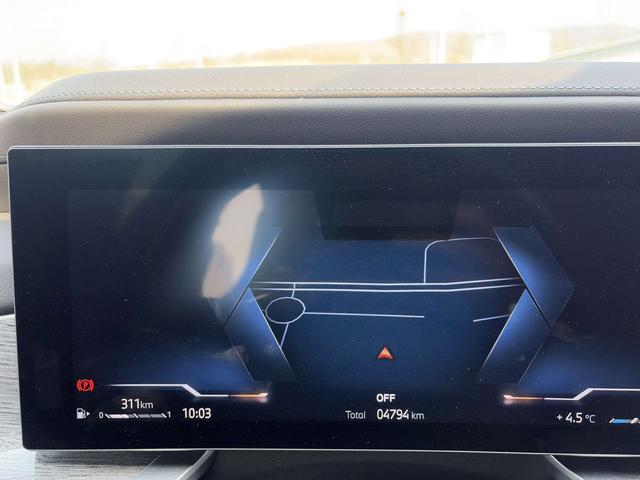 BMW 7 Series 2024 car image #9