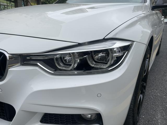 BMW 3 Series 2019 car image #9