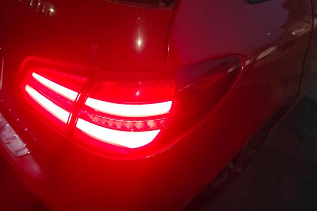 Mercedes-Benz B Class 2015 car image #9