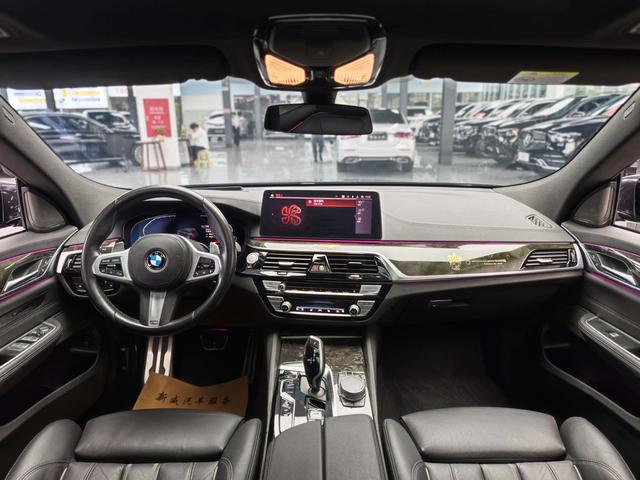 BMW 6 Series GT 2020 car image #9