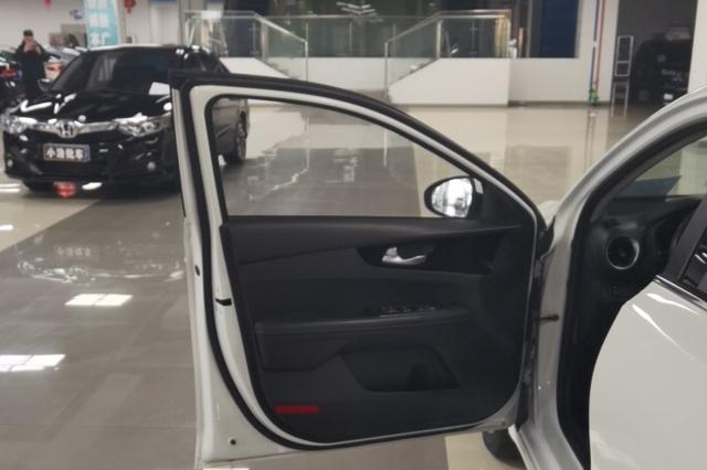 起亚 起亚K3 2021 汽车图片 #9