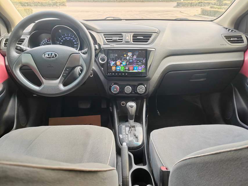 Kia K2 2016 car image #9