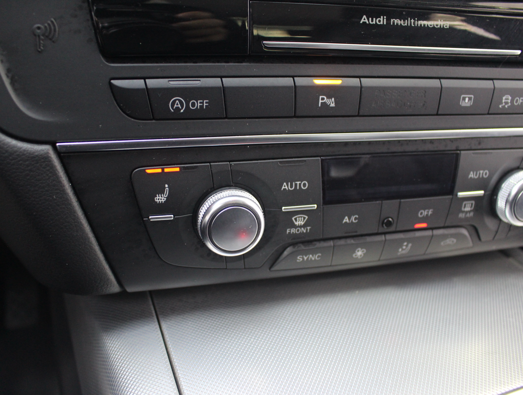 Audi A6L 2016 car image #9