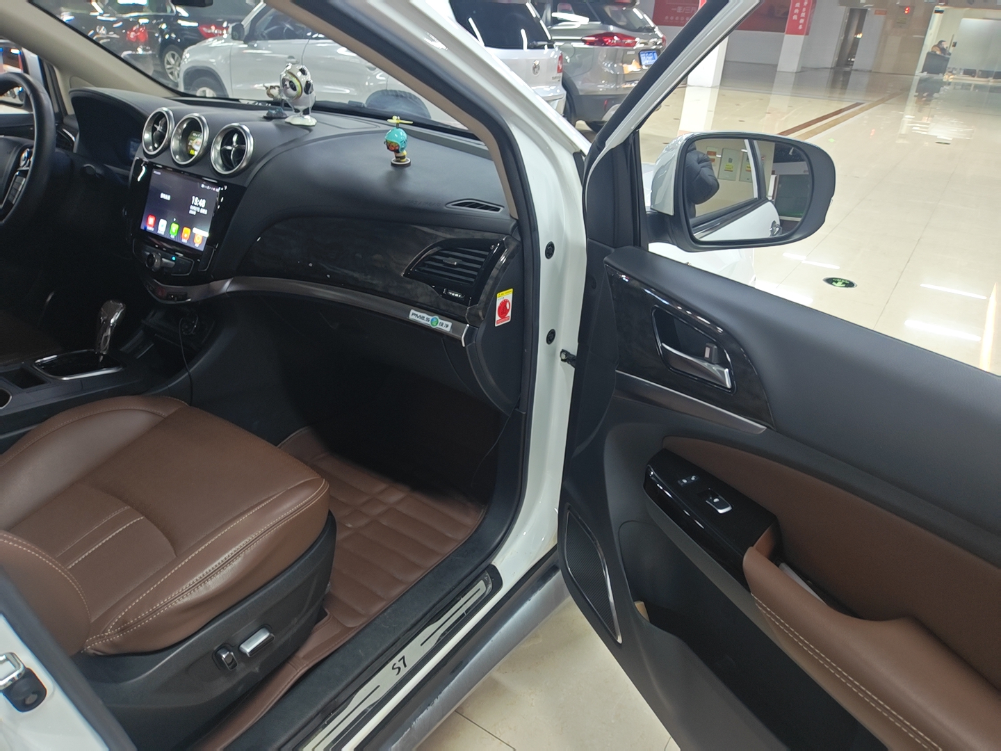 BYD S7 2017 car image #9