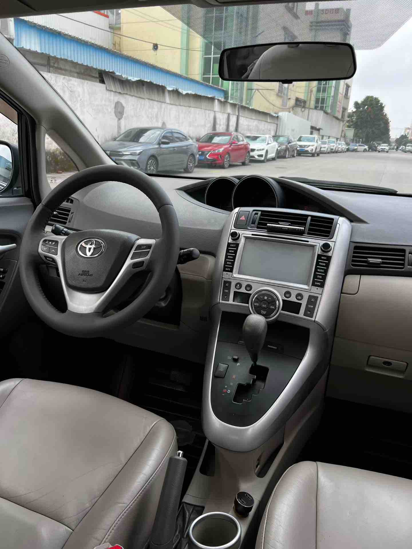 Toyota Verso 2011 car image #9