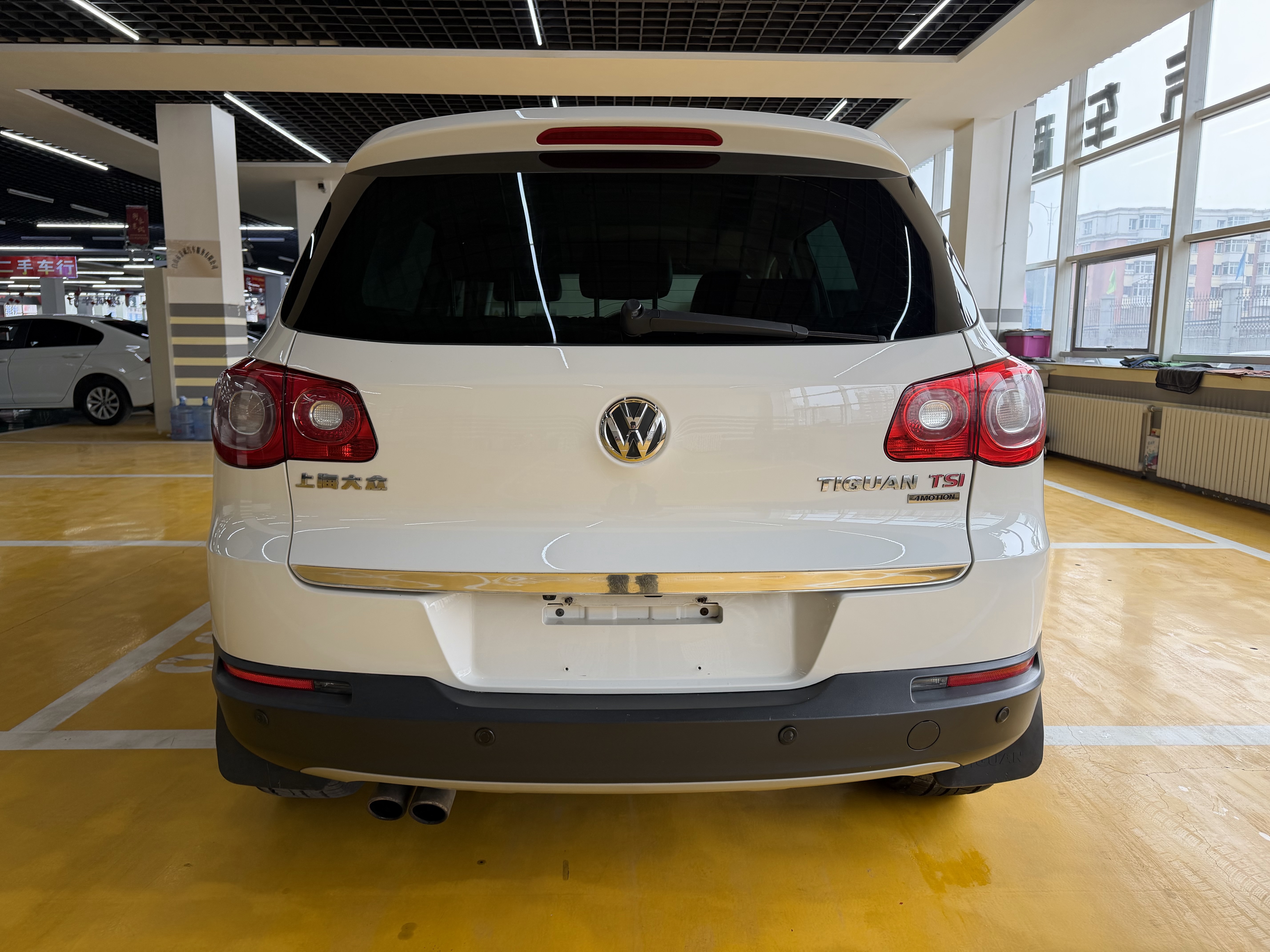 Volkswagen Tiguan 2012 immagine di auto #9