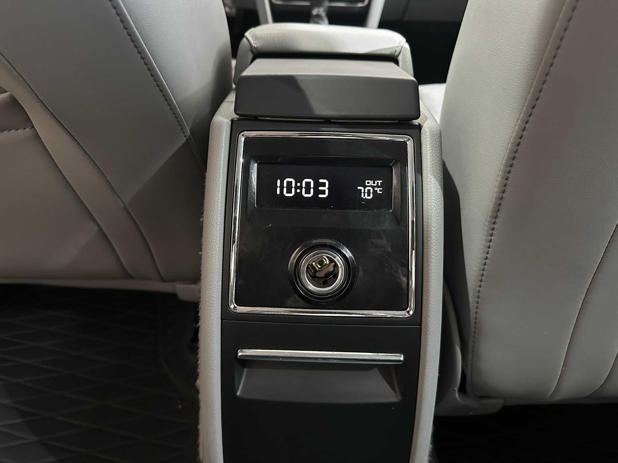 Skoda Superb 2013 immagine di auto #9