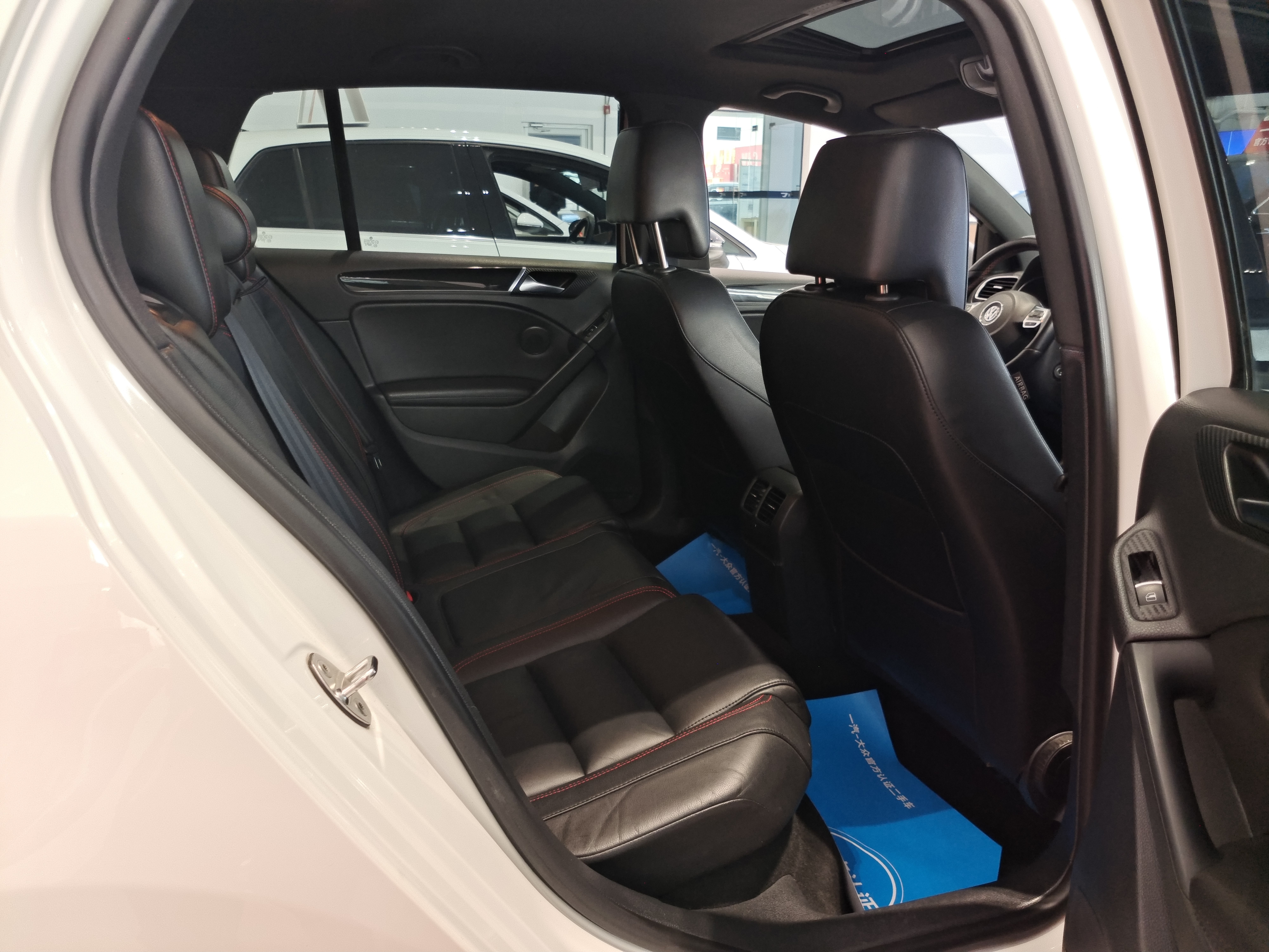 Volkswagen GolfGTI 2014 car image #9