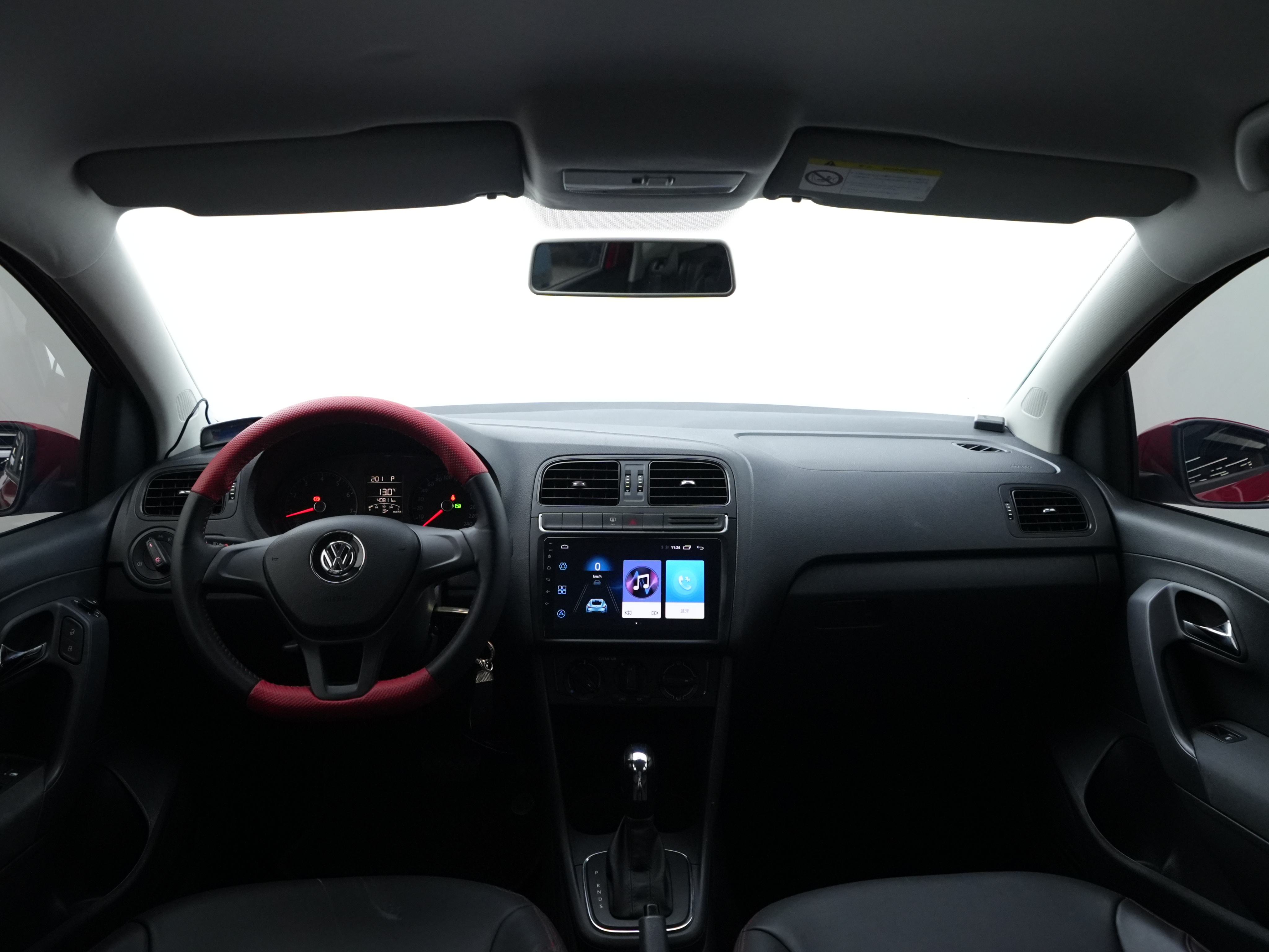 Polo 2017 car image #9