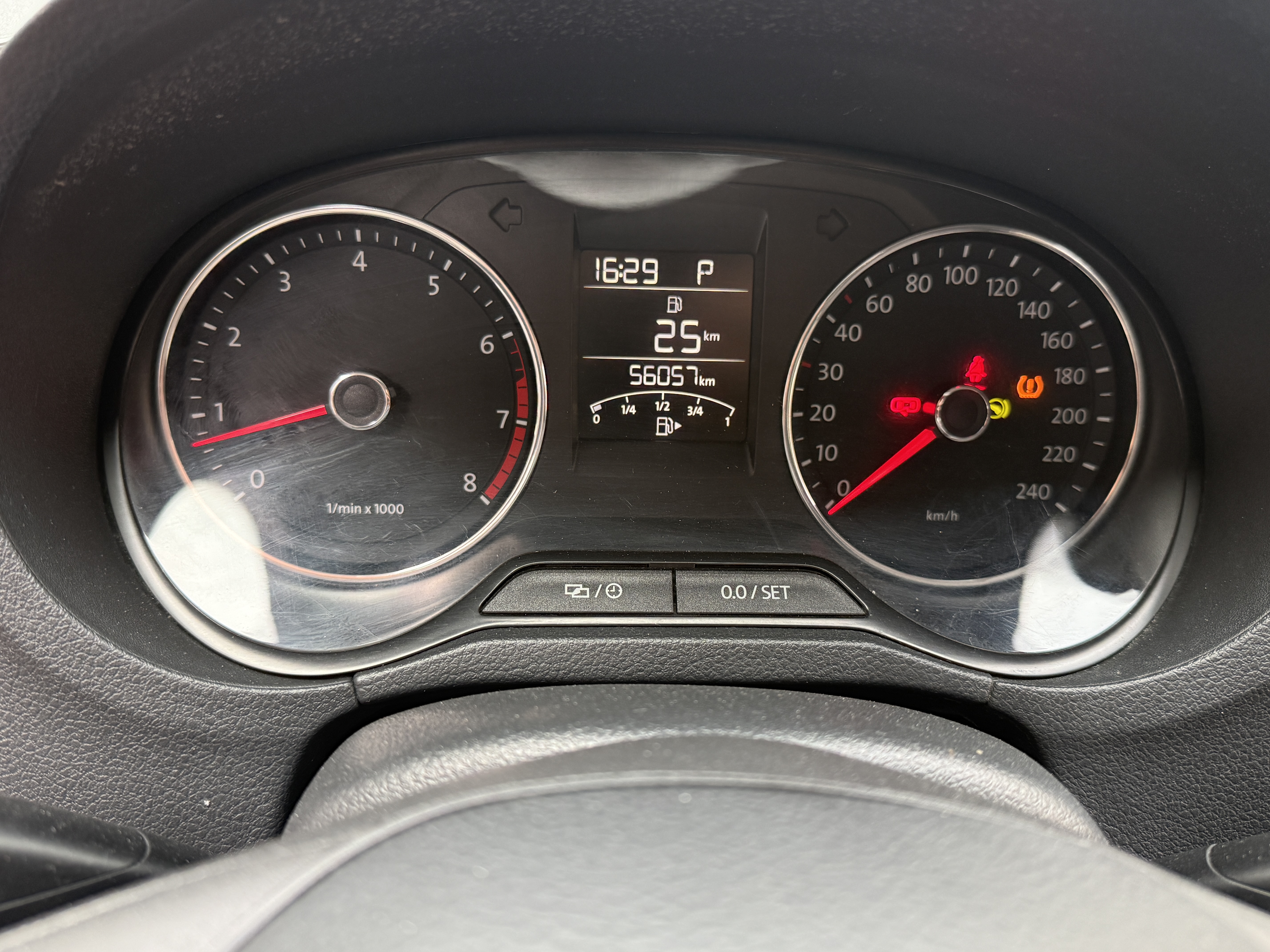 Polo 2016 car image #9