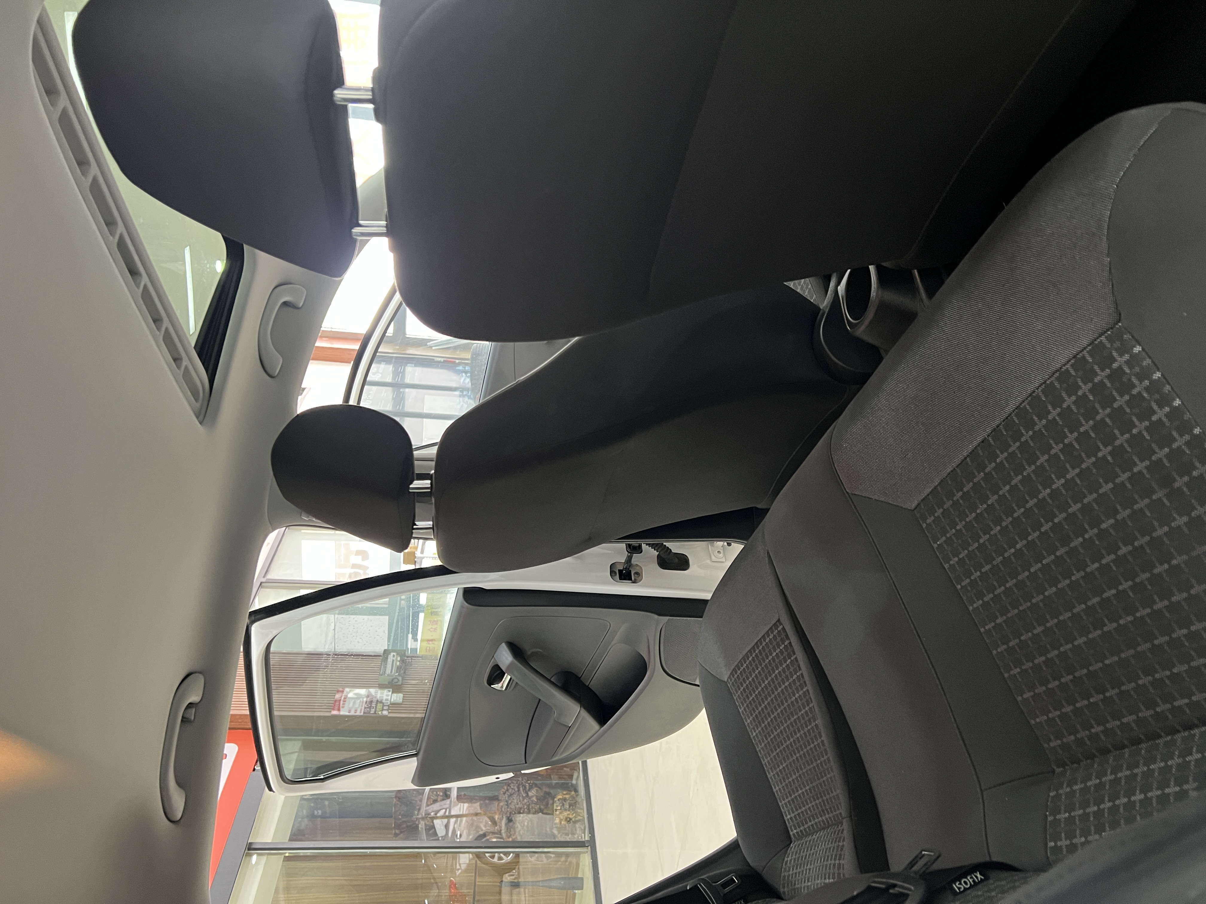 Polo 2017 car image #9