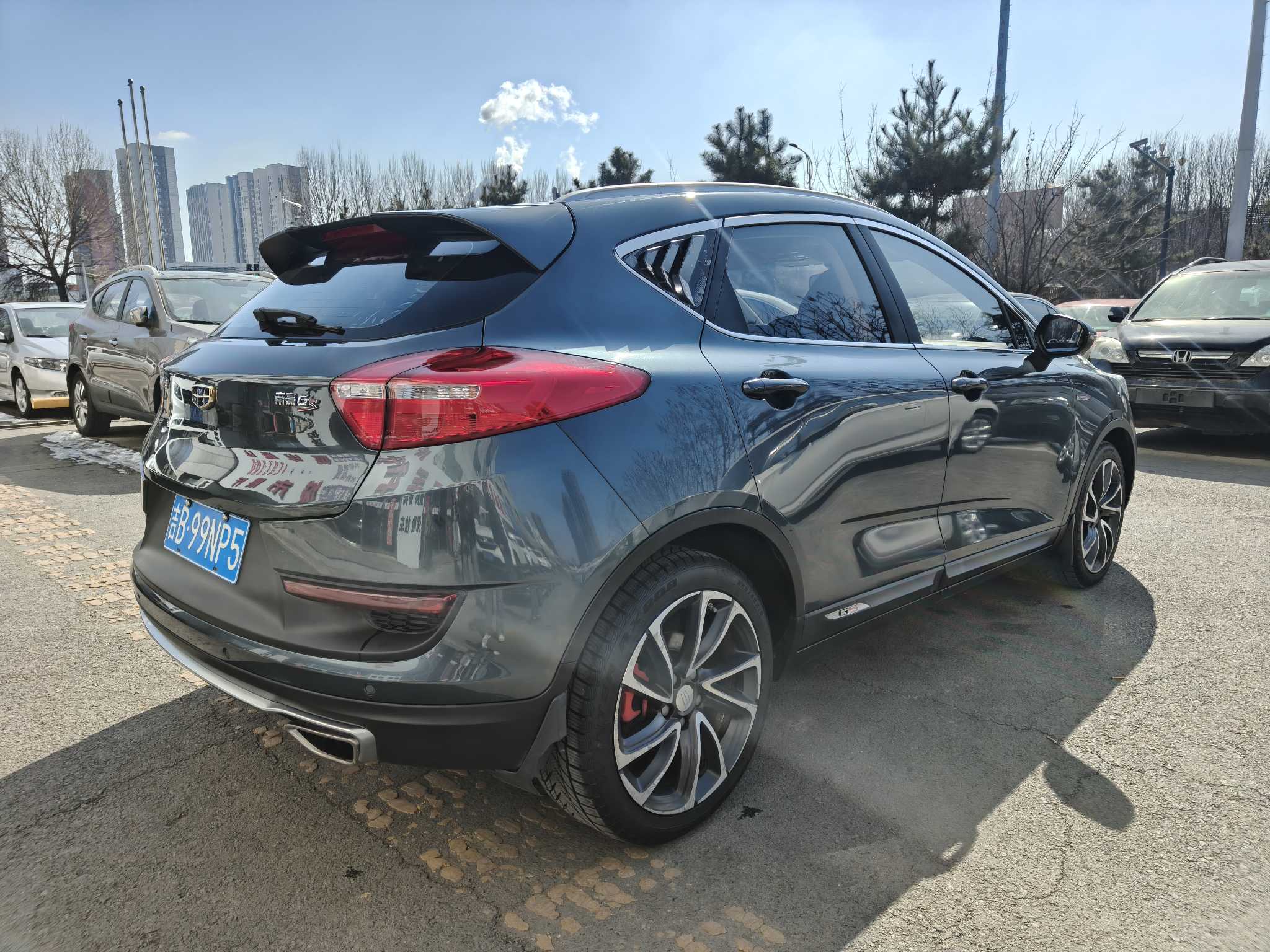 Emgrand GS 2017 #9 Emgrand GS 2017 car image #9