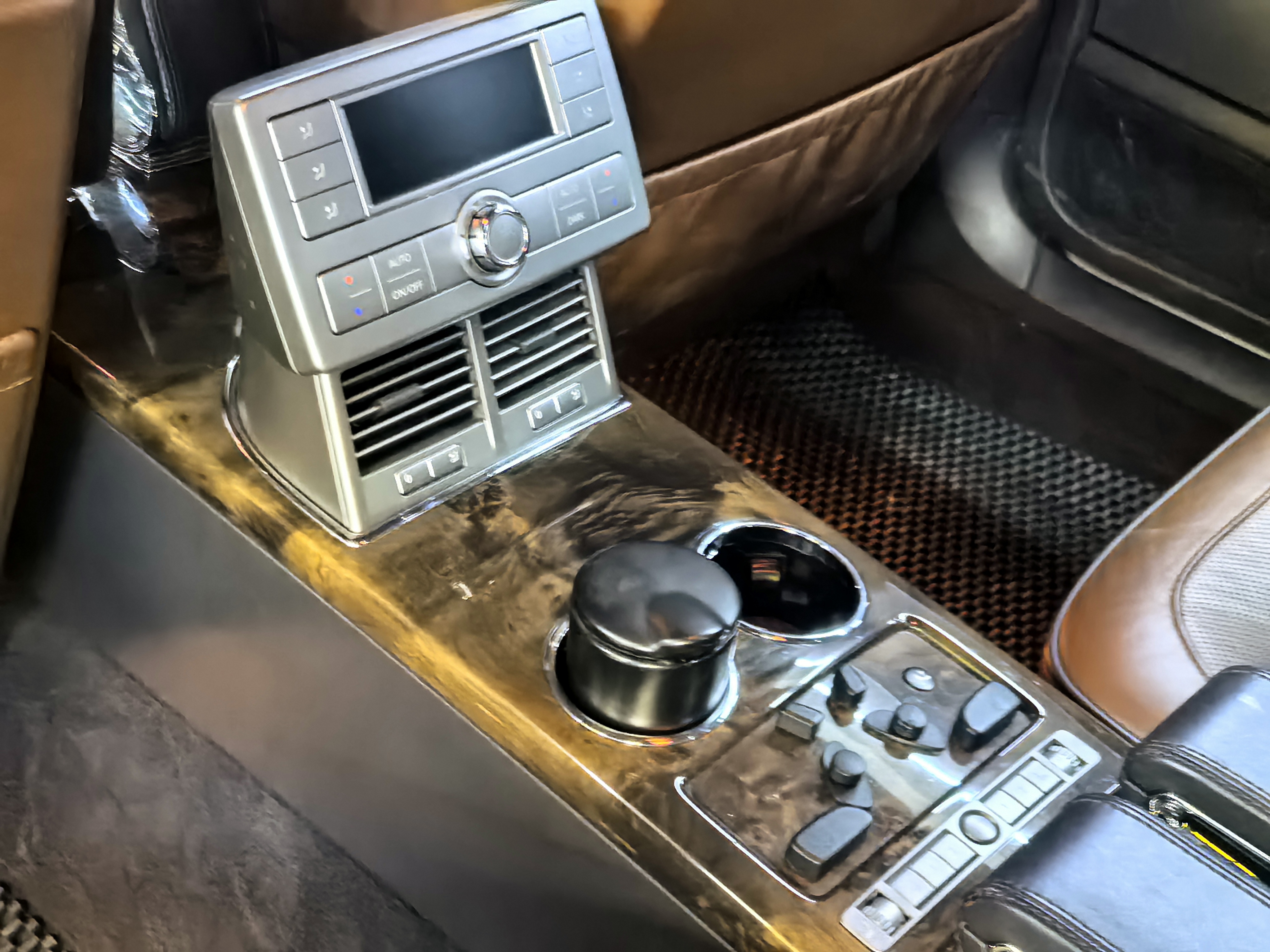 Volkswagen Pheaton 2015 immagine di auto #9