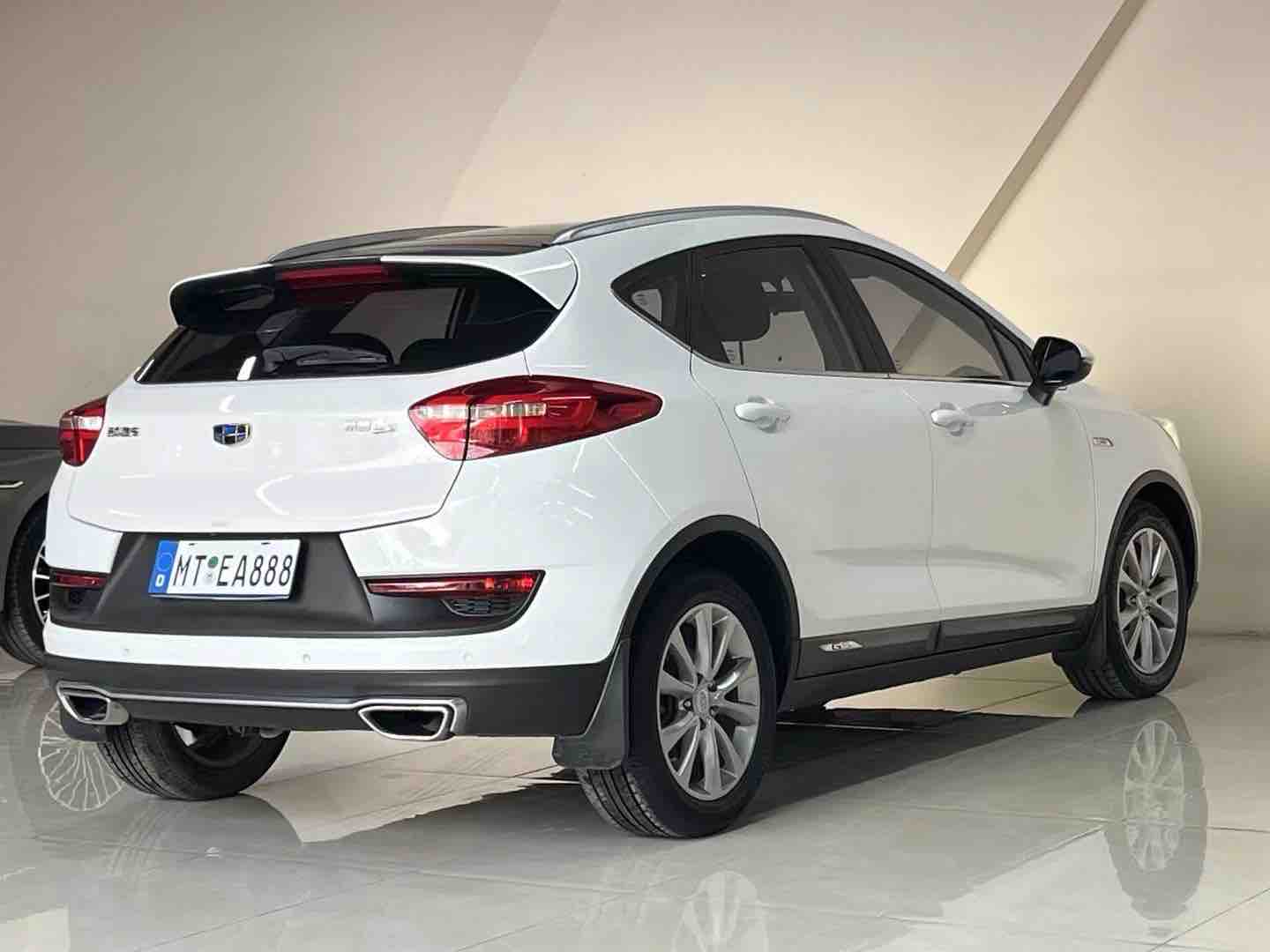 Emgrand GS 2017 #9 Emgrand GS 2017 car image #9