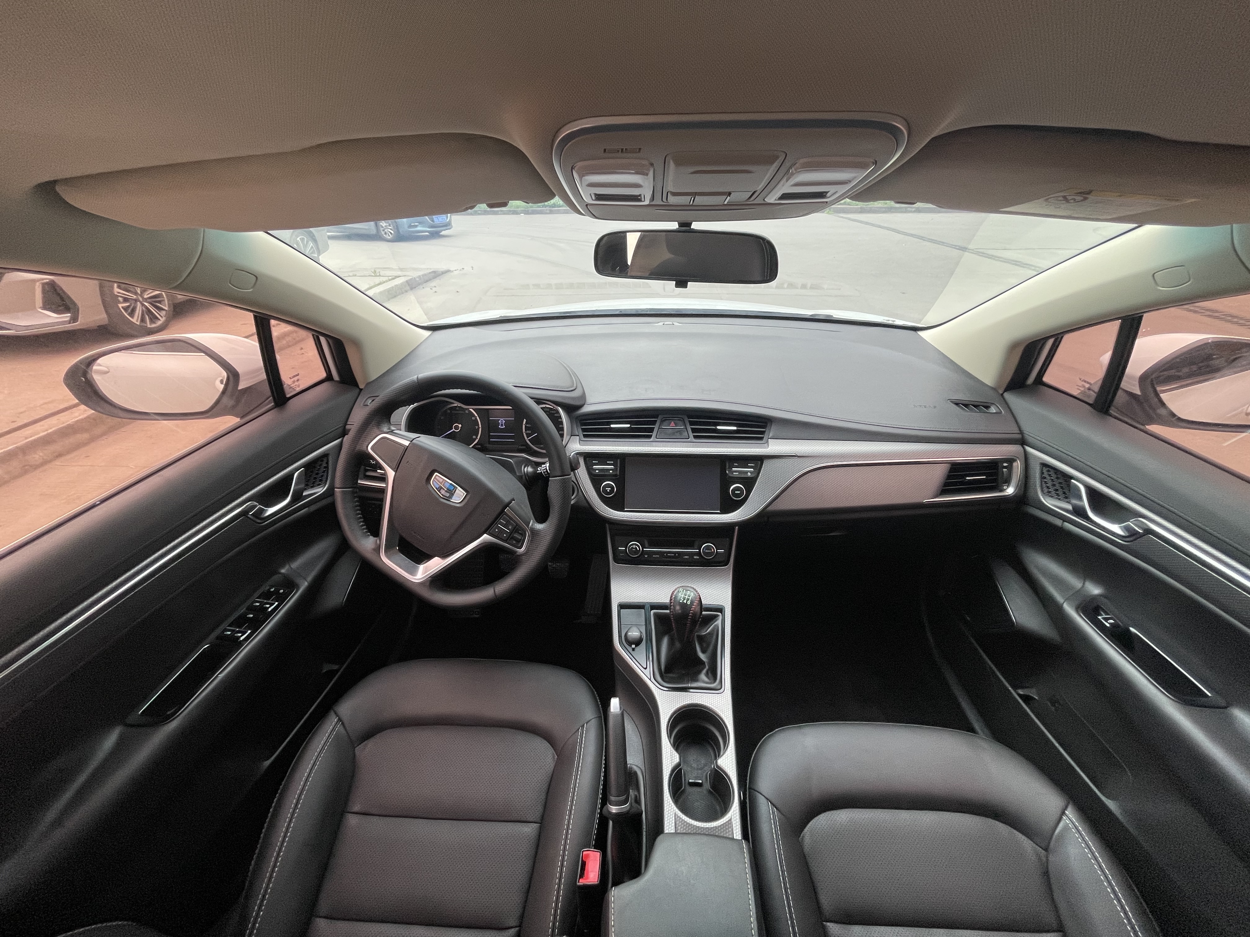 Emgrand GS 2016 car image #9