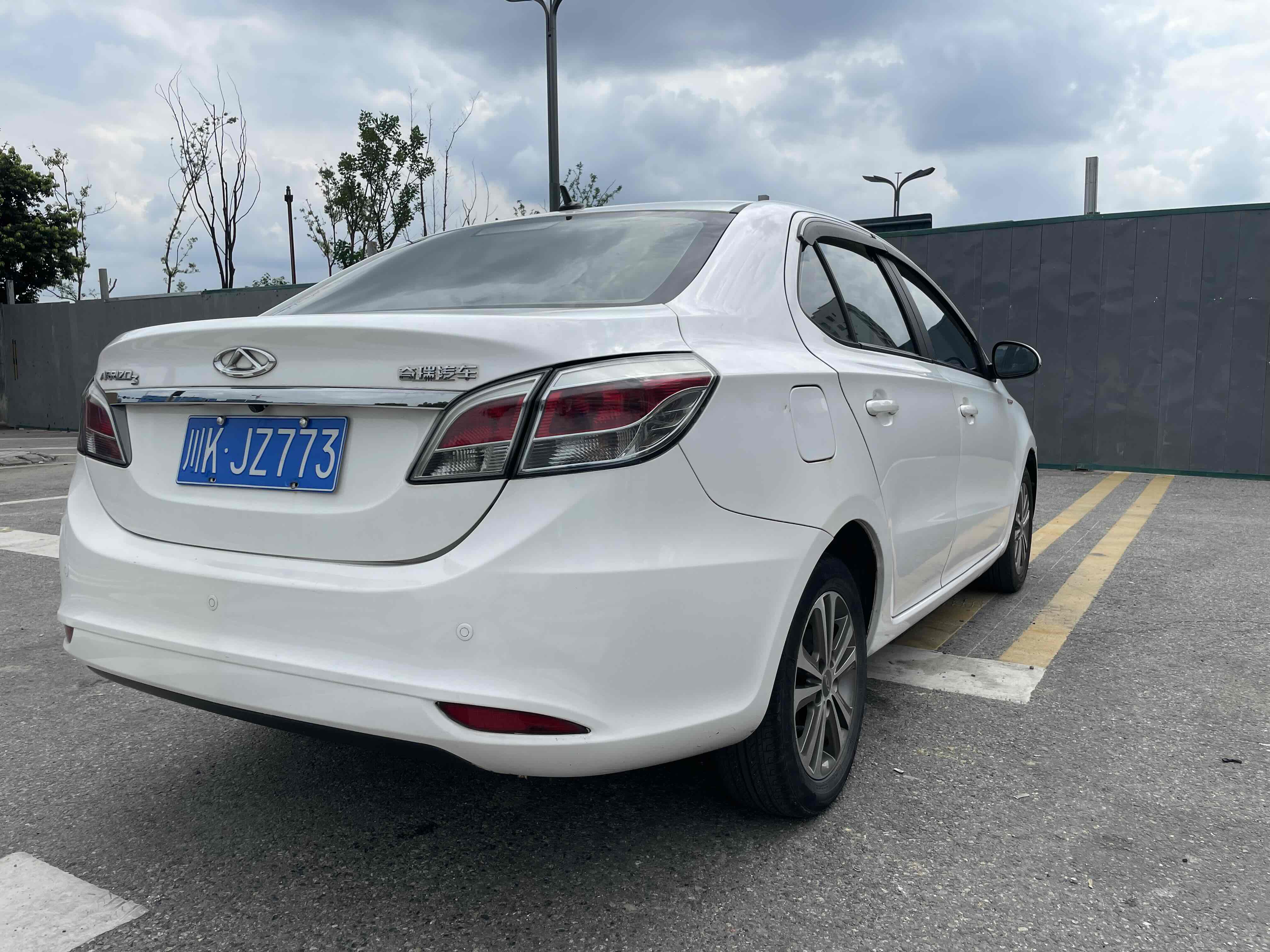 Chery E5 2015 изображение автомобиля #9