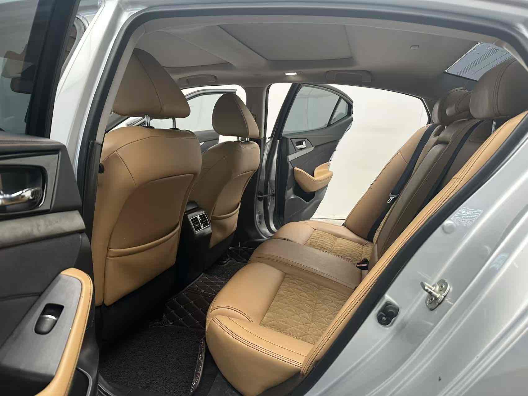 Nissan Maxima 2016 imagem de carro #9