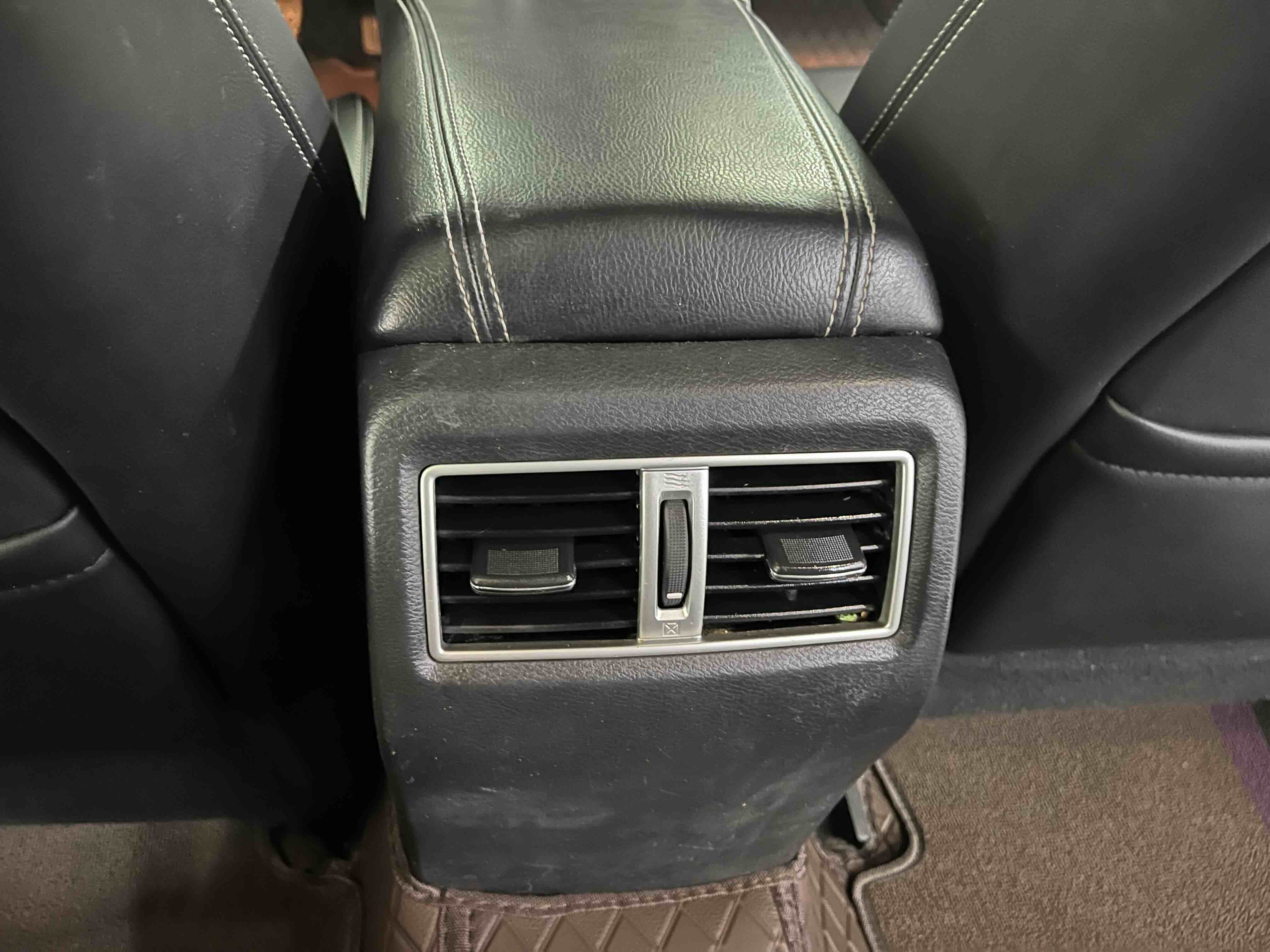 Nissan Maxima 2018 car image #9