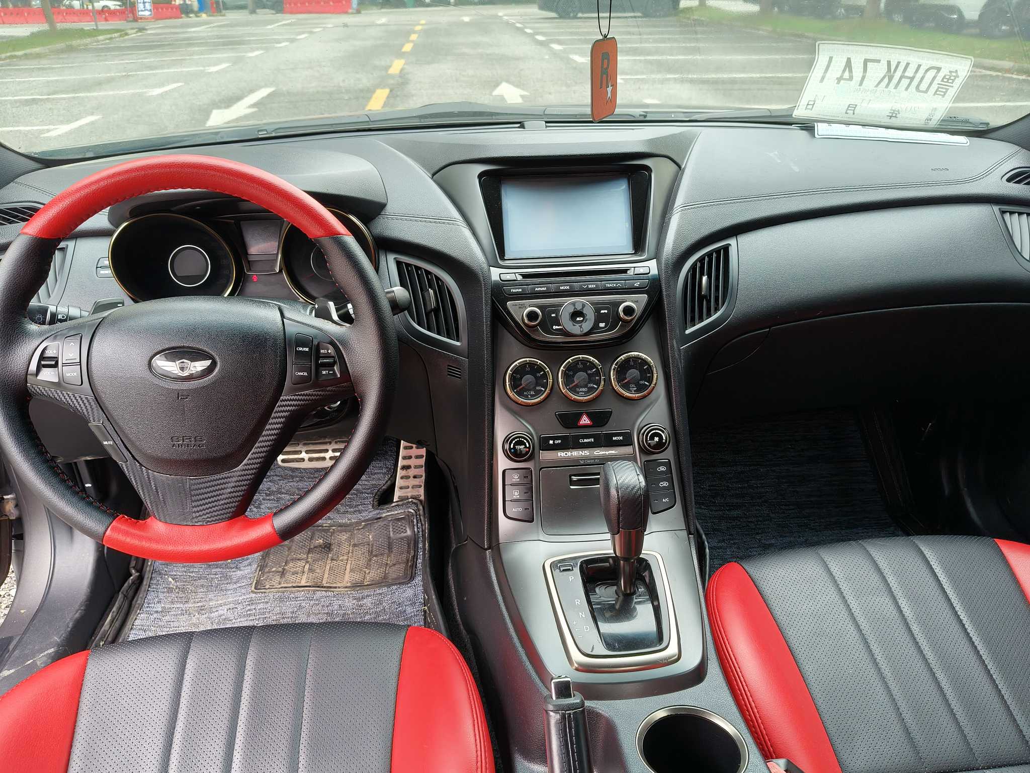 Hyundai Rohens-Coupe 2015 #9 Hyundai Rohens-Coupe 2015 car image #9