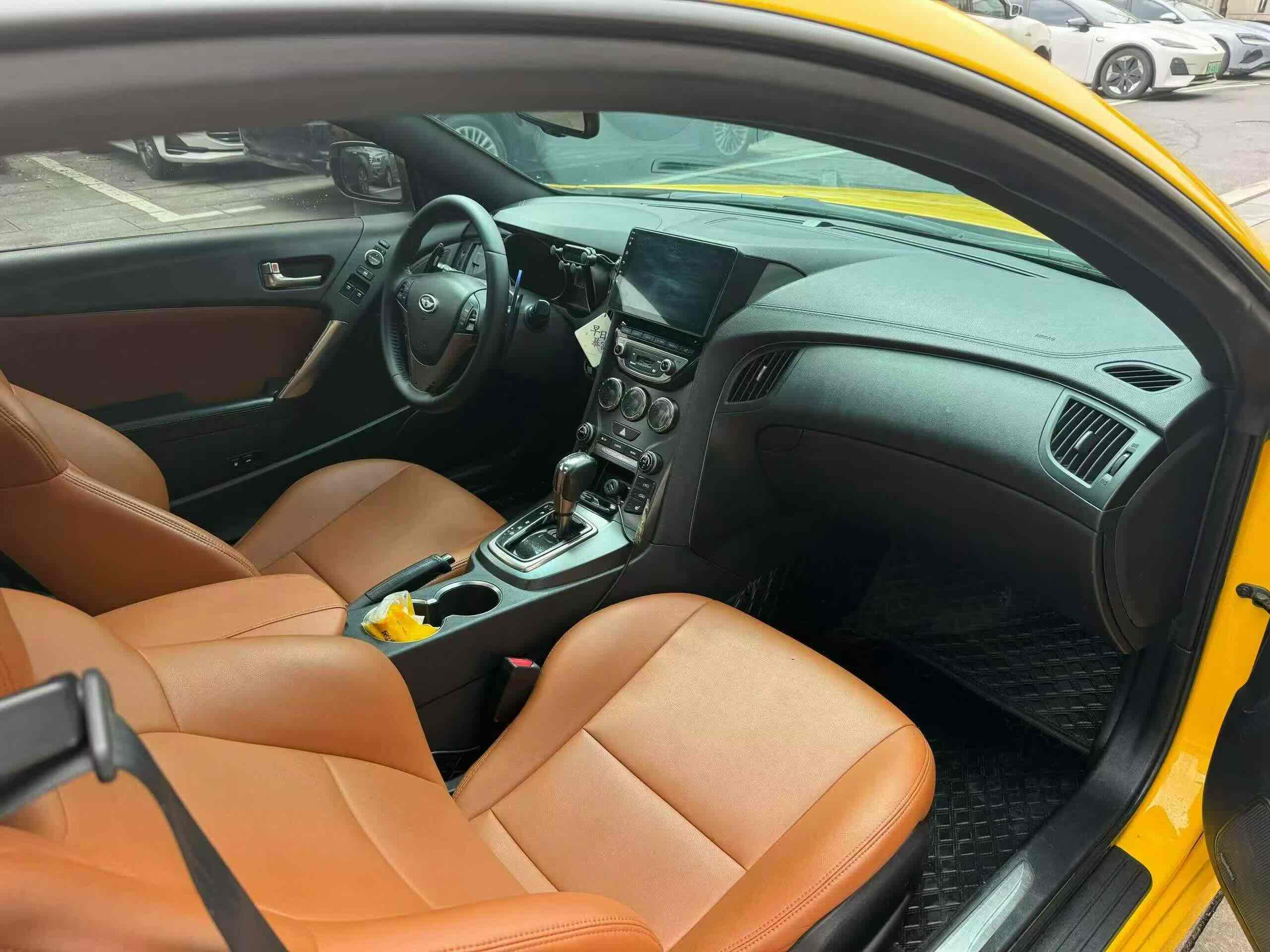 Hyundai Rohens-Coupe 2013 #9 Hyundai Rohens-Coupe 2013 car image #9