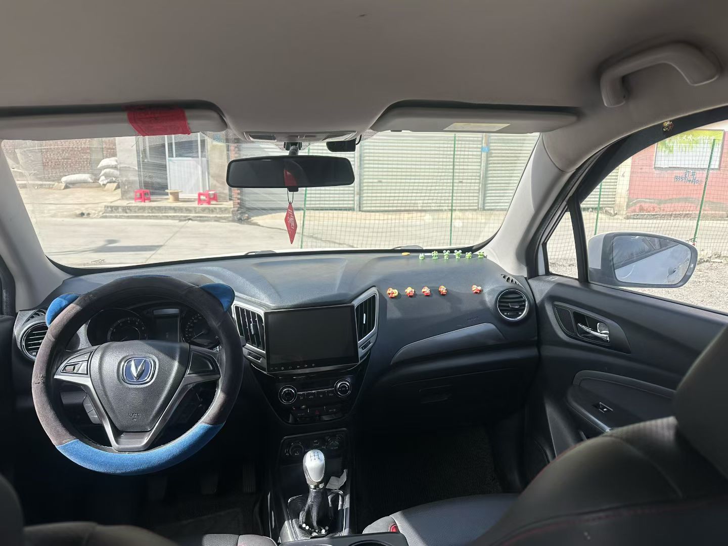 Changan CS15 2017 изображение автомобиля #9