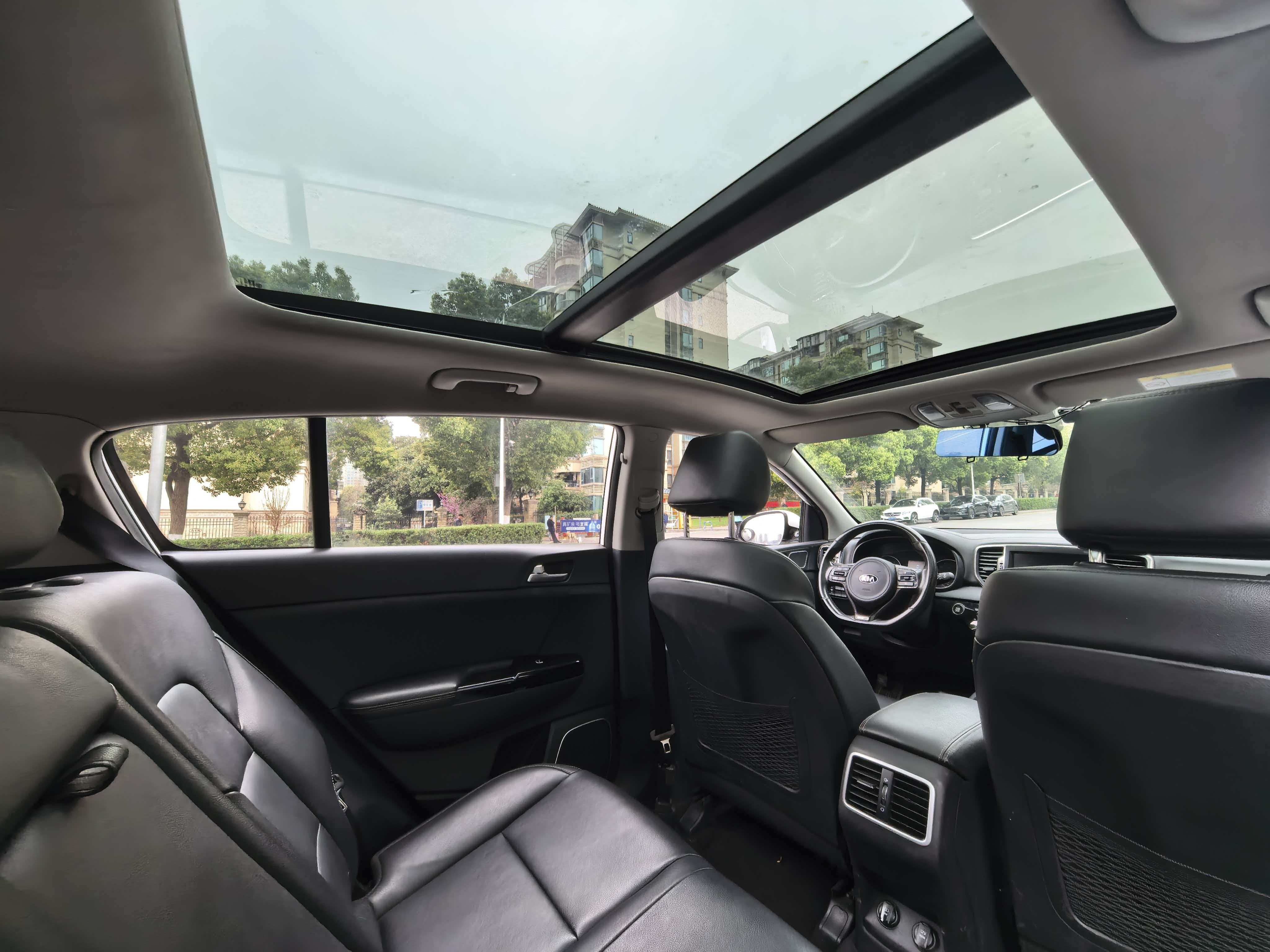 Kia KX5 2017 صورة سيارة #9