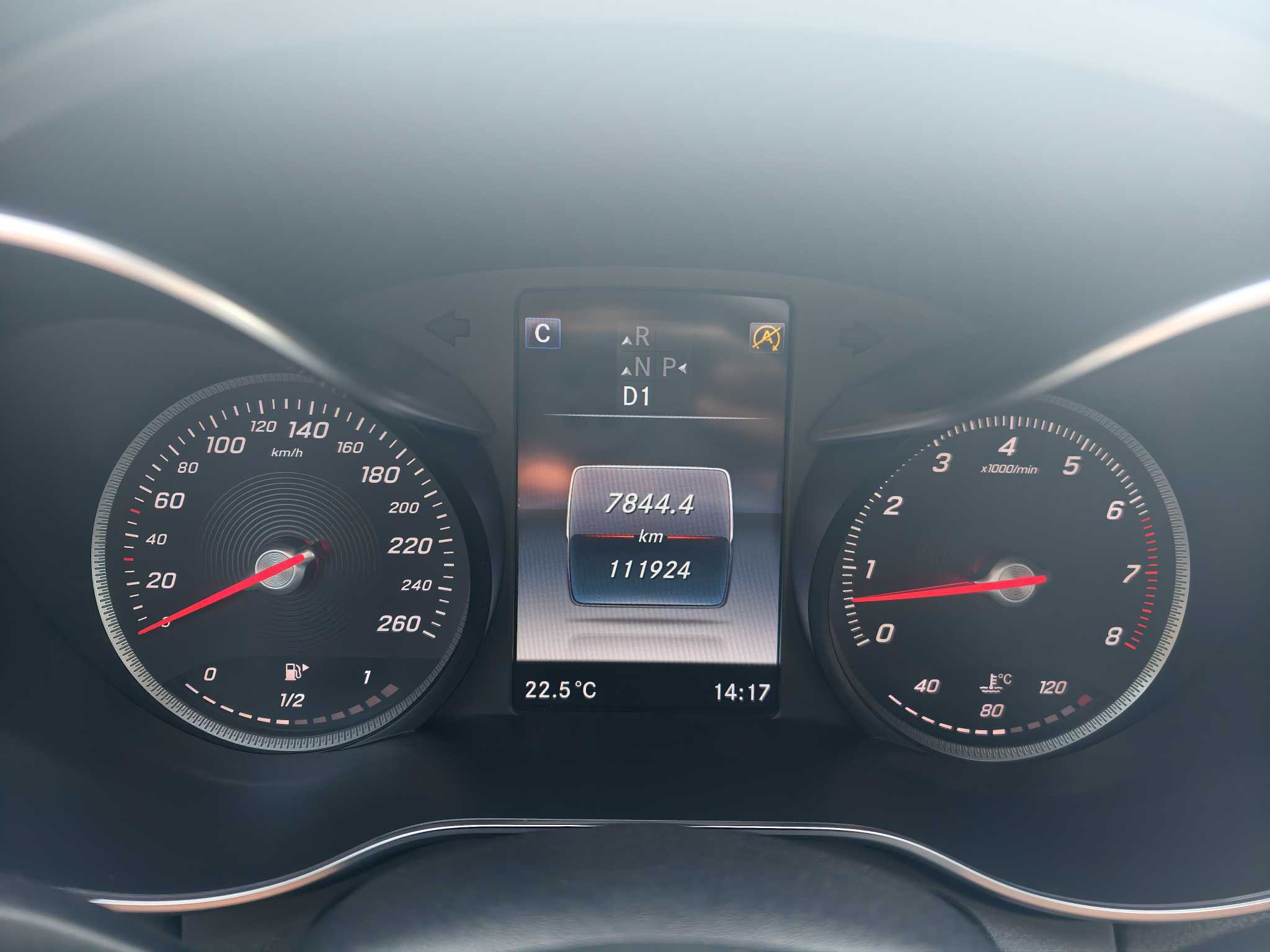 Mercedes-Benz C Class 2016 car image #9
