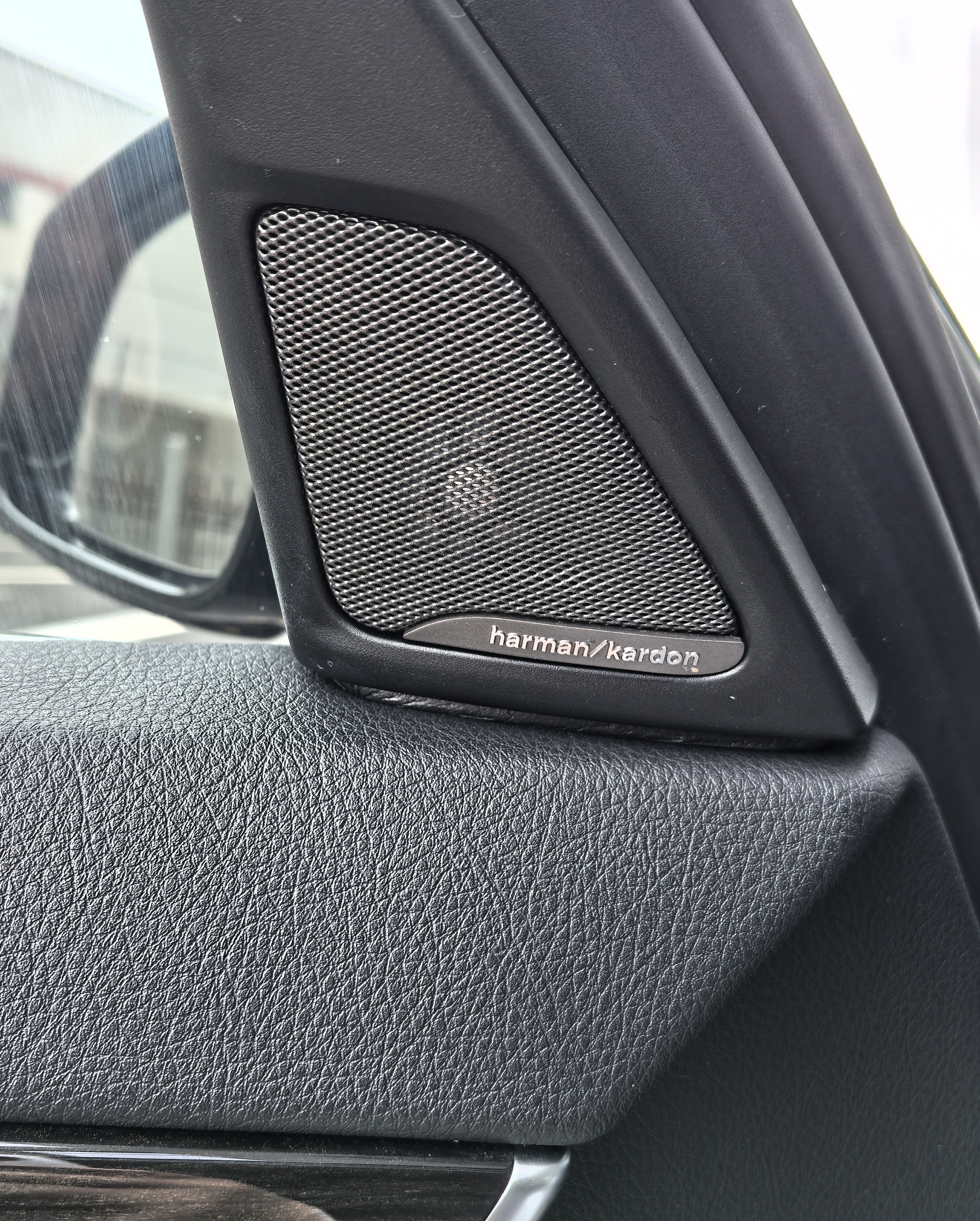 BMW 5 Series 2016 car image #9