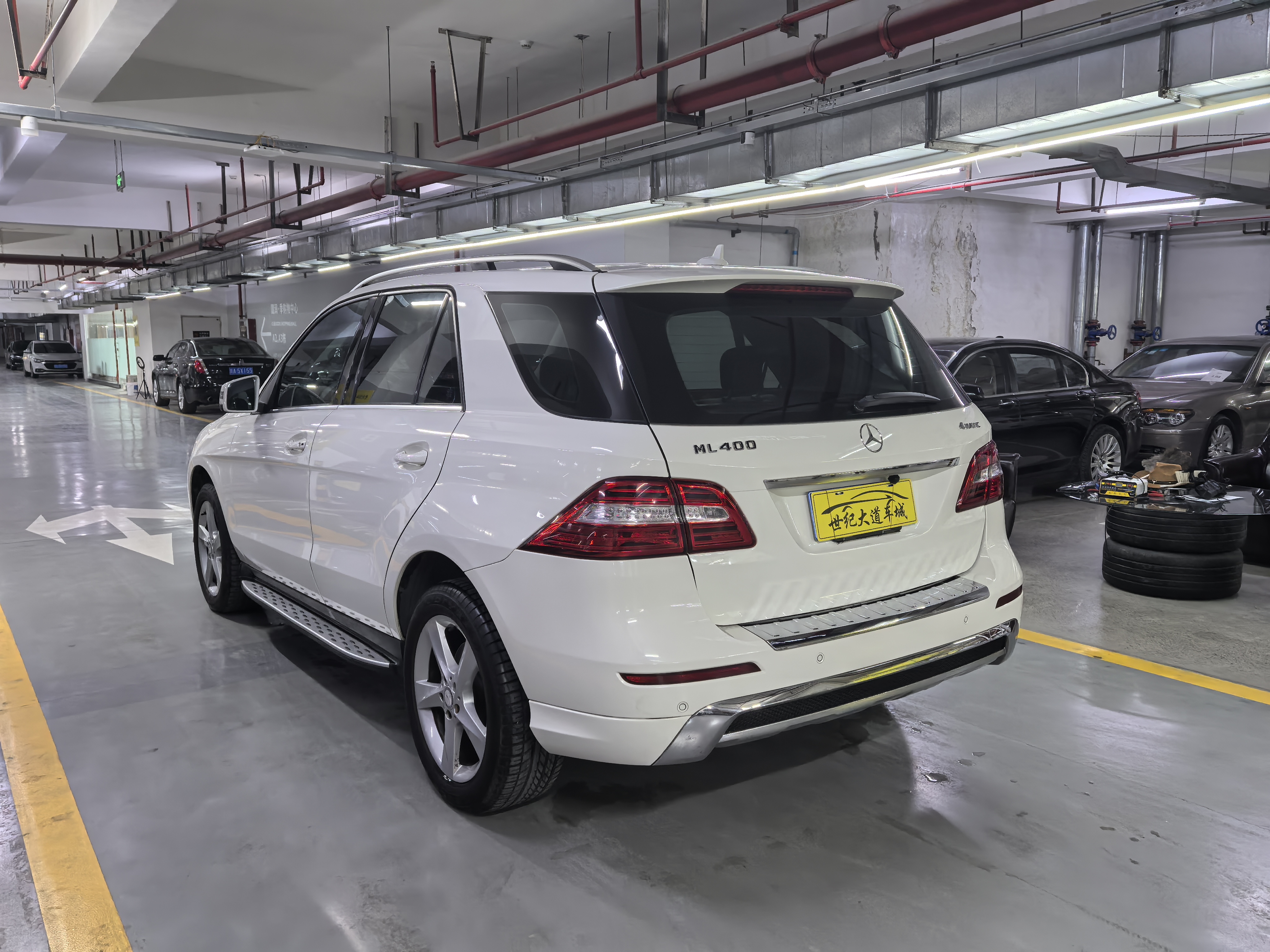 Mercedes-Benz M Class 2013 car image #9